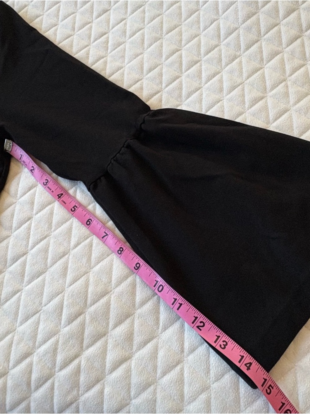 Cabi Boho Top Its A Party Ponte Long Flare Bell Sleeve Blouse Black Size Large - Picture 12 of 15